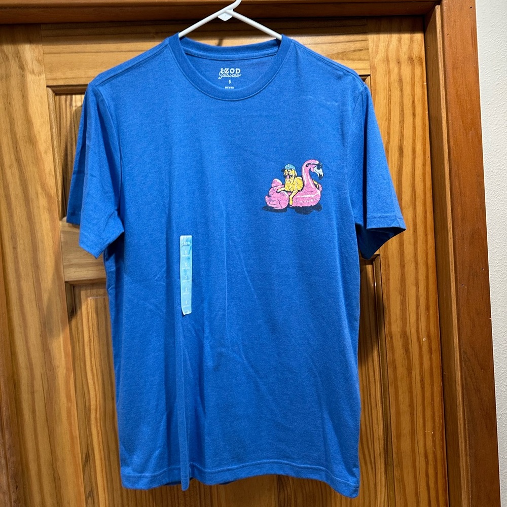 Izod Saltwater Famingo Floaty Men’s T-Shirt